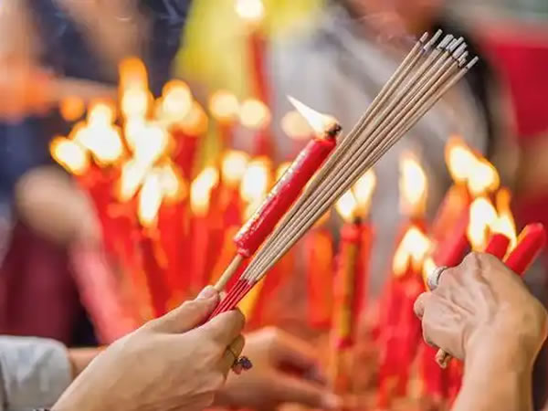 人死后为什么要盖住脸